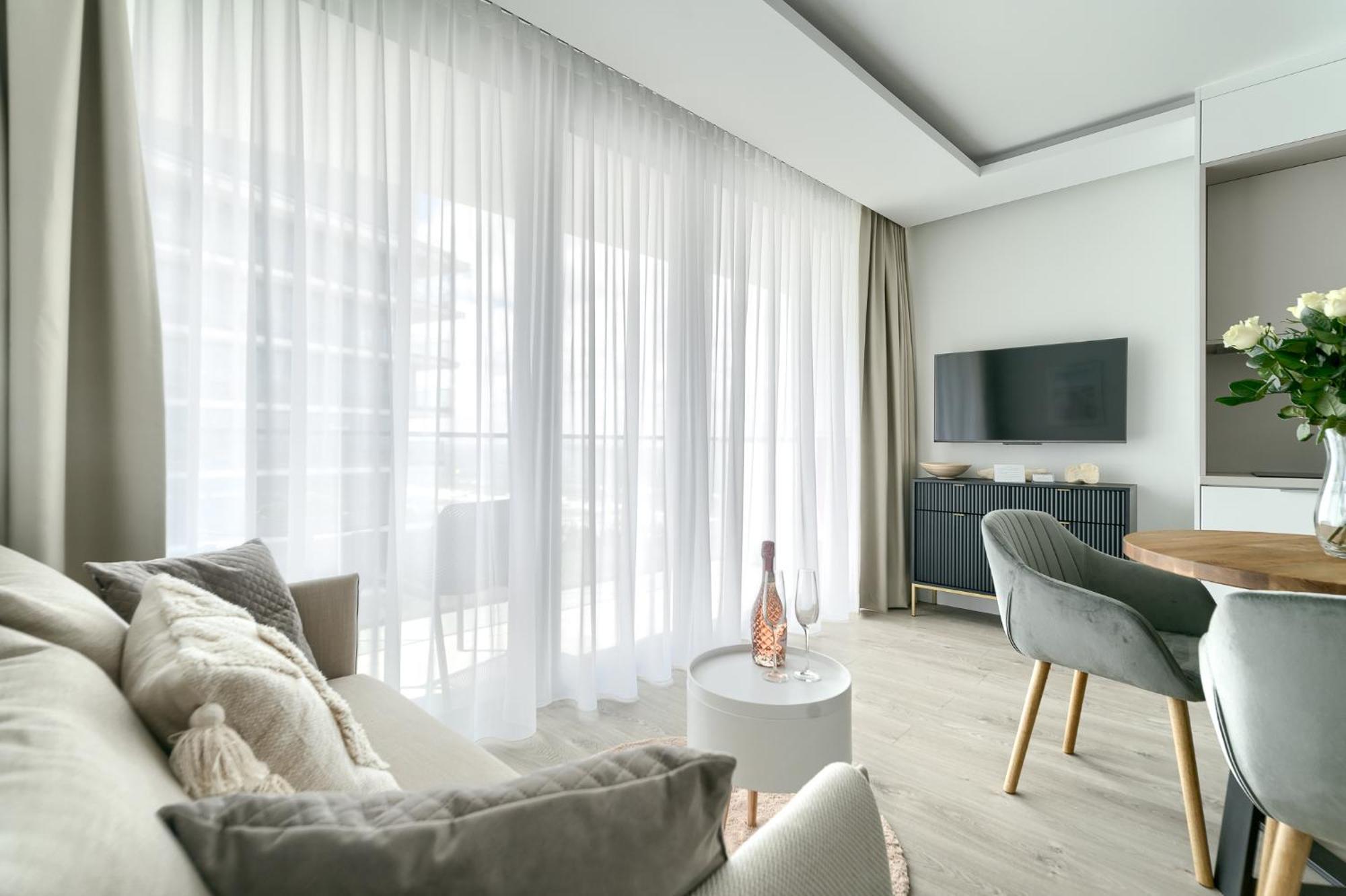 Apartment Your Holidays Waves Magia Zachodow Slonca E782 Miedzyzdroje